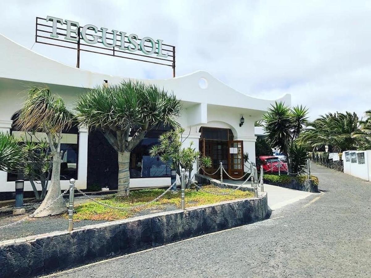 Vivienda Vacacional Rose กอสตา เตกีสเซ ภายนอก รูปภาพ